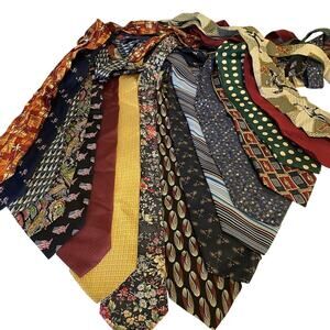 Lot Of 16 Mixed Name Brands Men’s Silk Ties Luxury Formal Business Wear Preppy